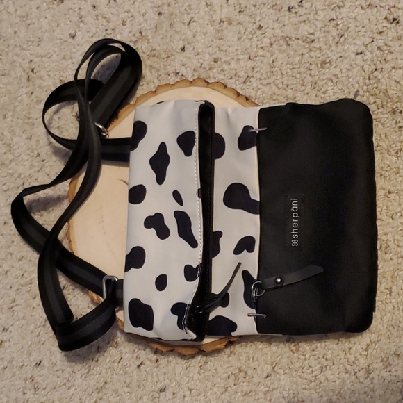 Sherpani Handbags - Sherpani Pica Black & White Animal Print Crossbody Fold Over Handbag